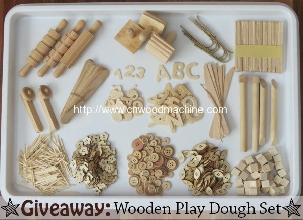 Giveaway-Wooden-Play-Dough-Set