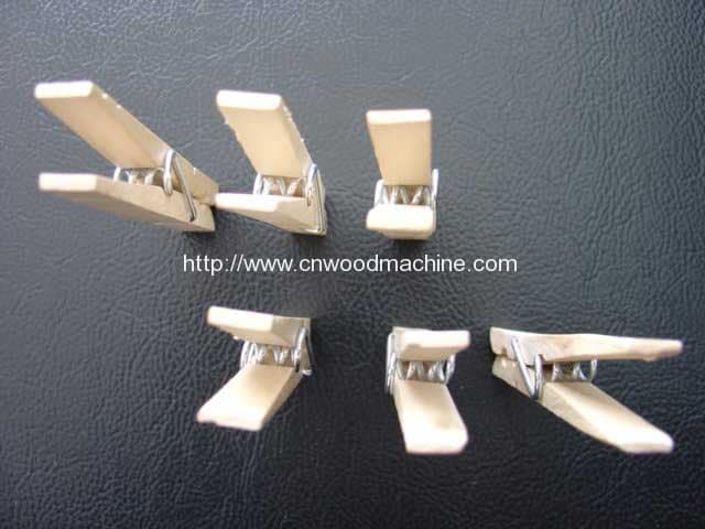 How to choose wood or plastic clothes pegs