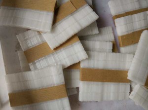Plastic-Coffee-Stirrer-Bundling-Packing-Machine-for-Middle-East-Customer